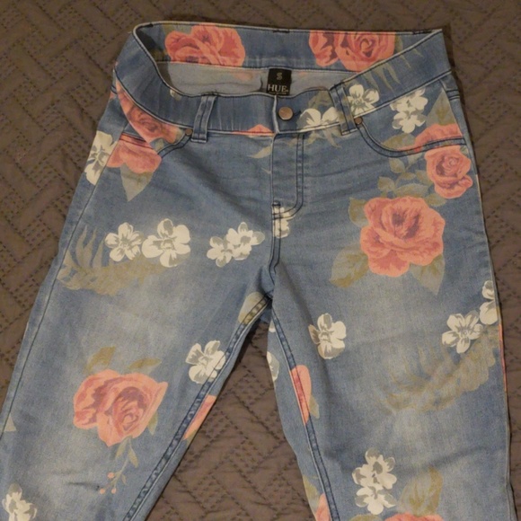 HUE Denim - Never worn Floral HUE jeggings